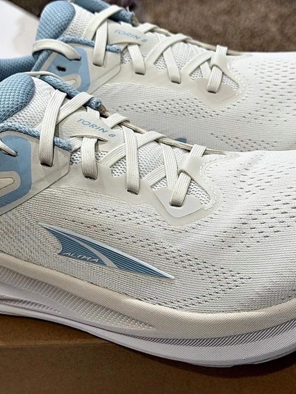 Altra Torin 8 Women's Athletic Shoes White & Blue US 8 NWT